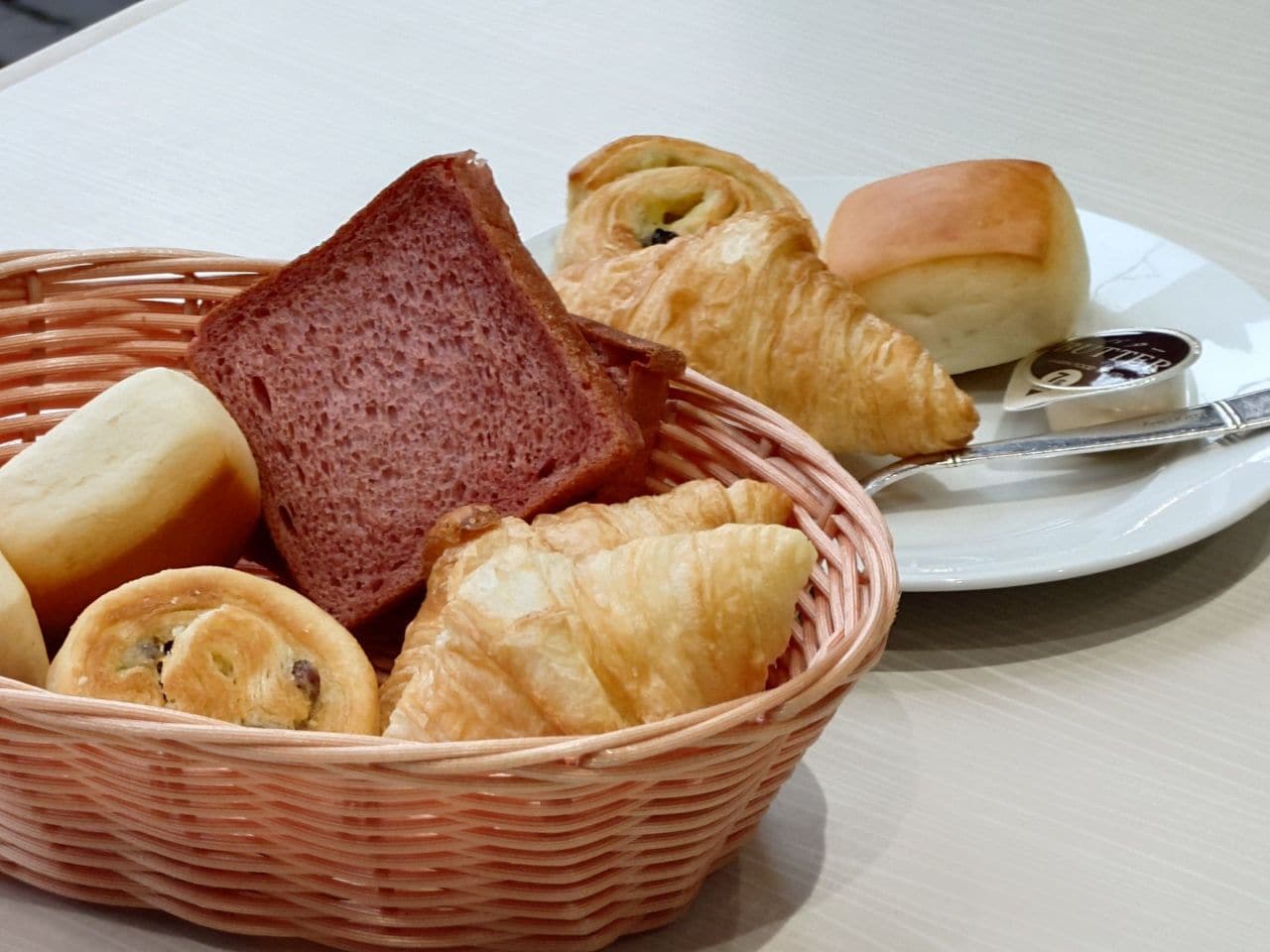 国産小麦×天然酵母のパン