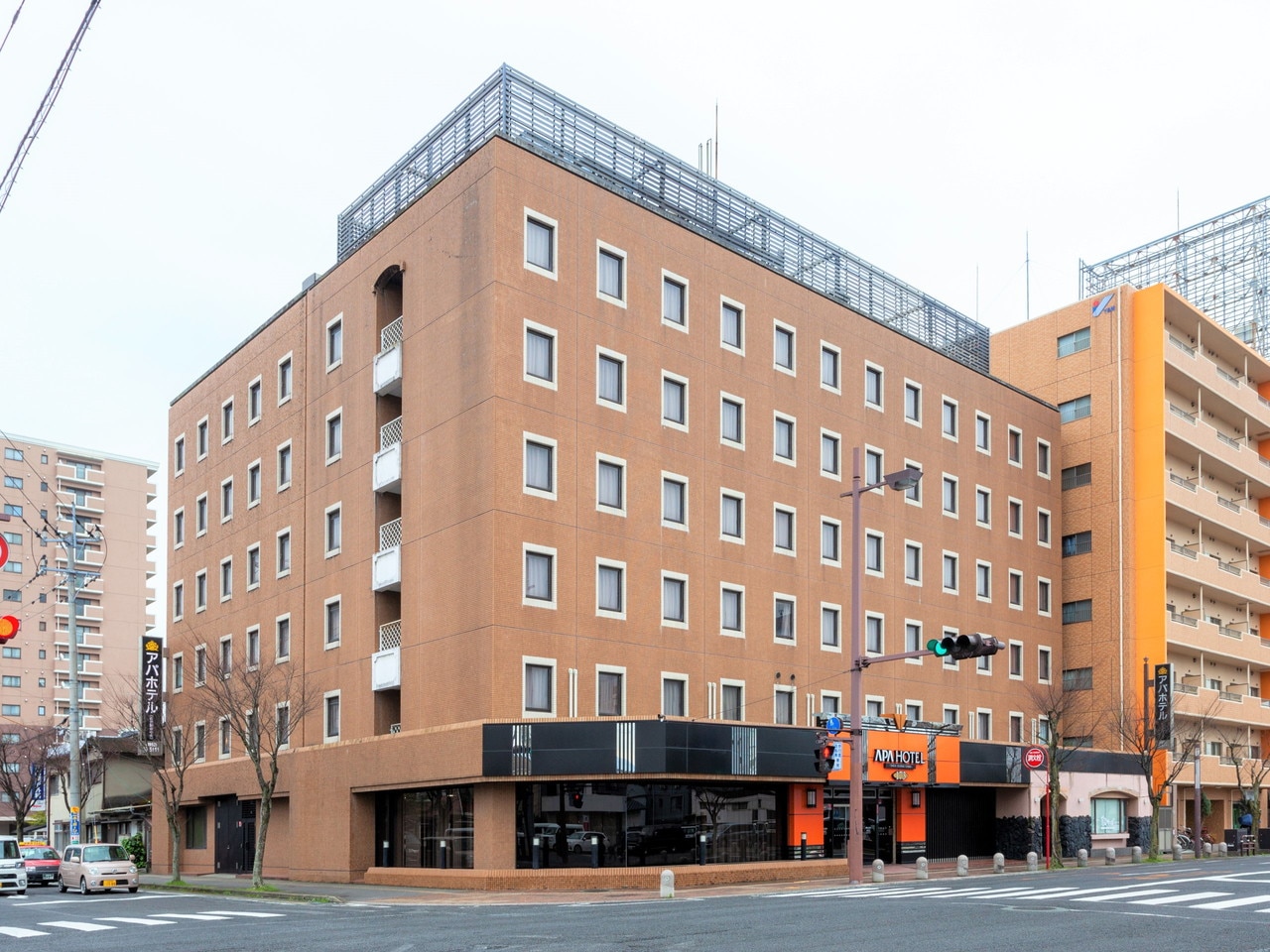 アパホテル〈佐賀駅前中央〉画像