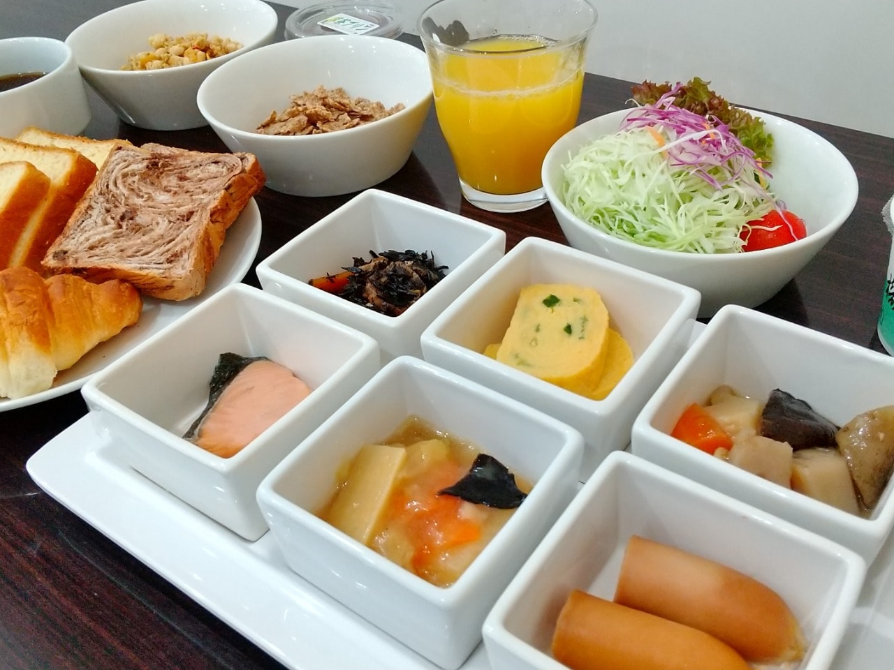コロナ ホテル 療養 食事