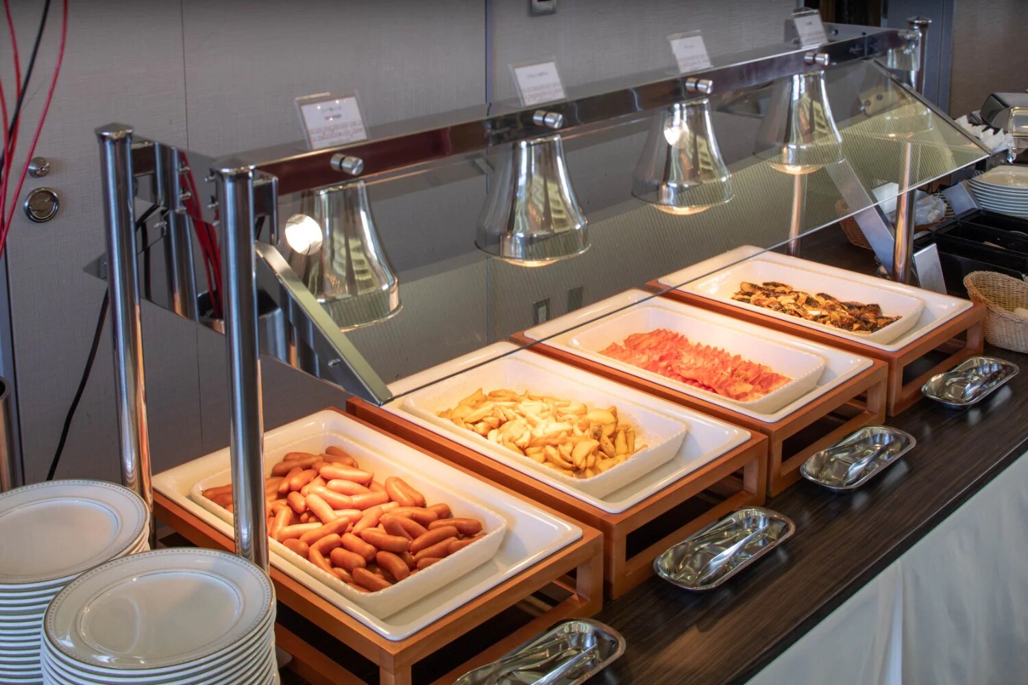 Rrr Banquet Hall ブッフェダイニング レストラン 公式 アパホテル リゾート 上越妙高 アパ直なら最安値 宿泊予約ビジネスホテル