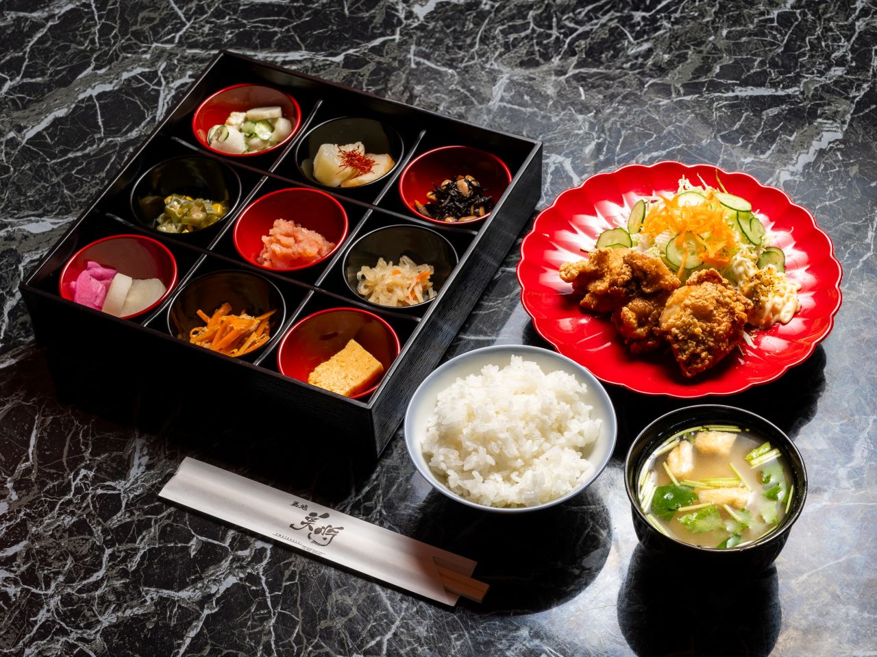 朝食②（からあげ定食）