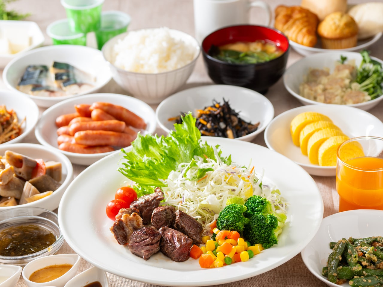 【朝食】メインメニュー(ステーキ)のイメージ