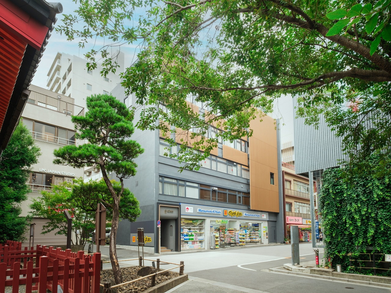 EN The HOUSE Asakusa Nitenmon【予約受付開始キャンペーン｜ポイント10%還元】