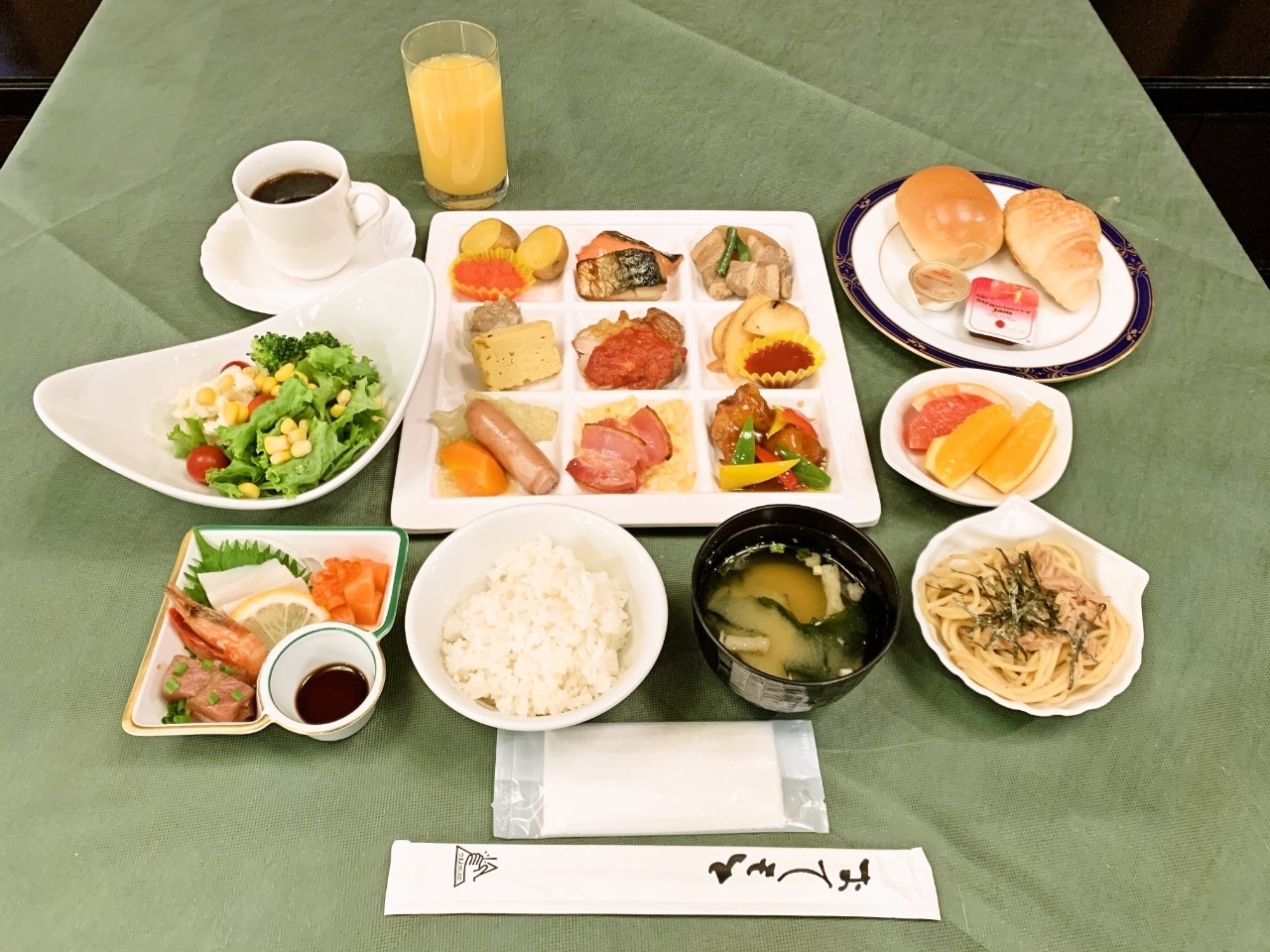 朝食盛り付けイメージです。