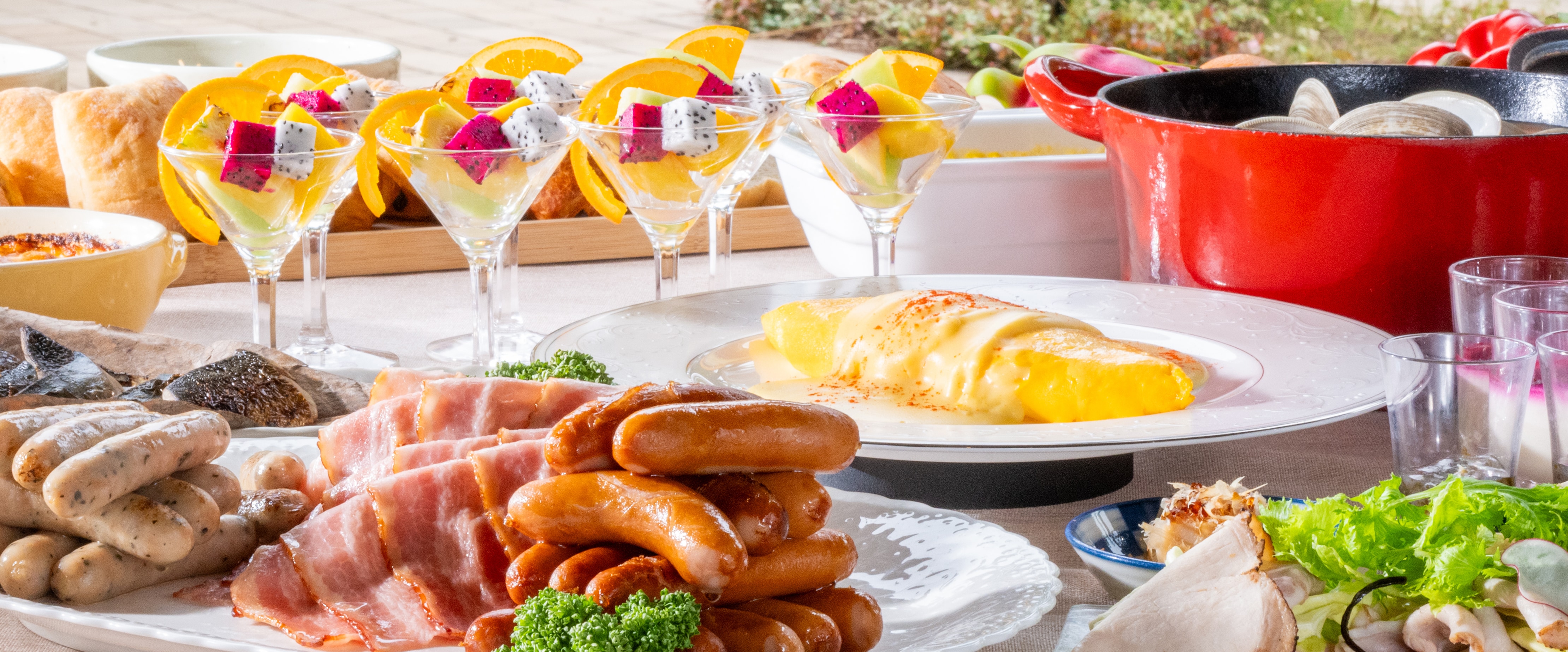 アパホテル＆リゾート〈東京ベイ幕張〉レストラントップページメインビジュアル