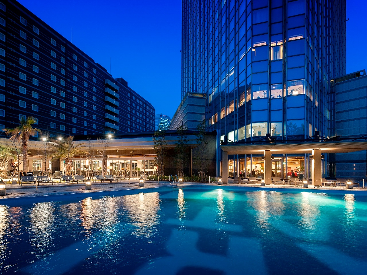 館内施設（駐車場など） | 【公式】アパホテル＆リゾート〈東京ベイ