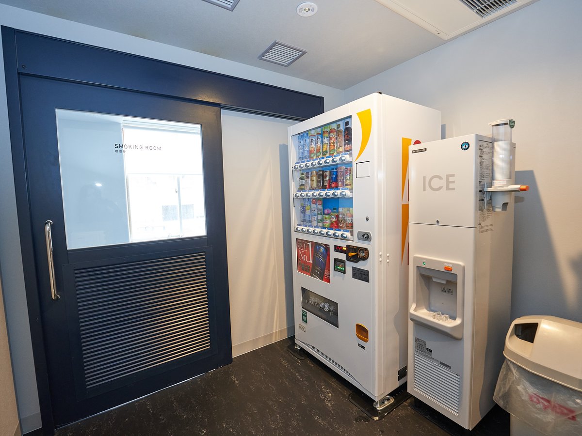 自動販売機（1階/2階）・製氷機（1階）