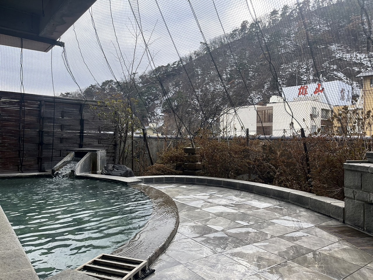 殿方露天風呂