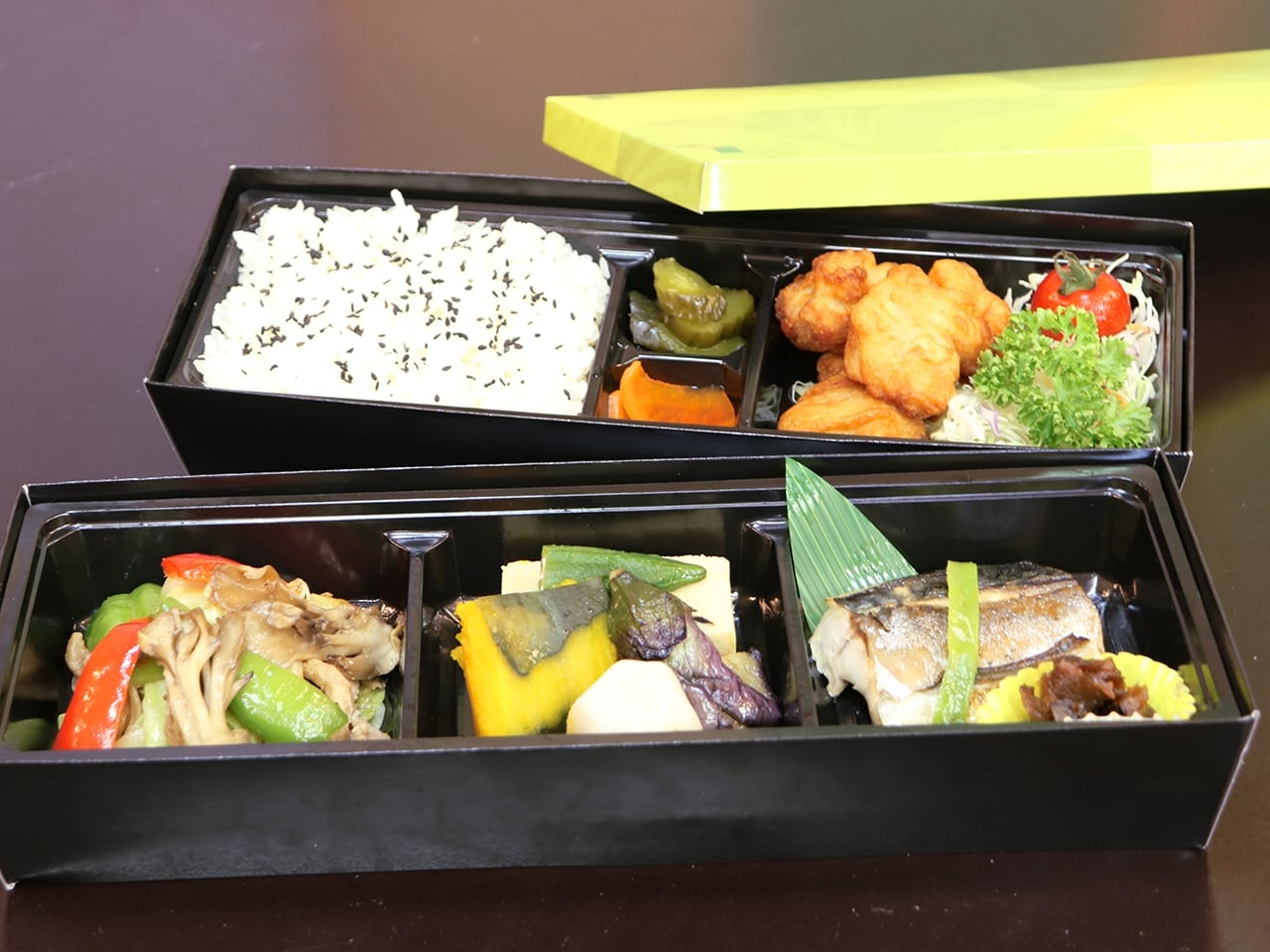 お弁当スタイルで客室で気軽にお弁当