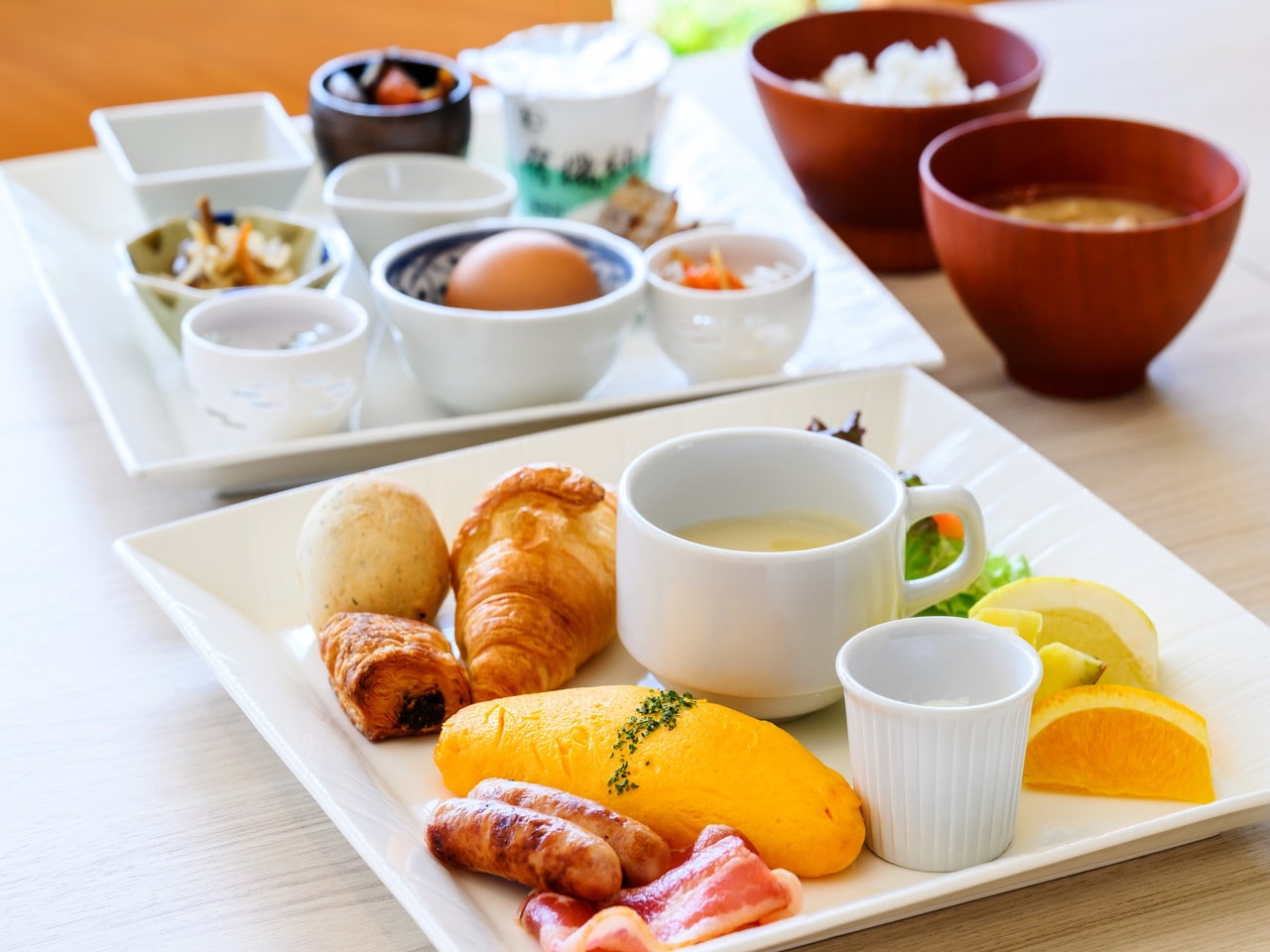 食材には、旬の素材や調味料を使い、調理法にこだわり料理の味を引き出しております。