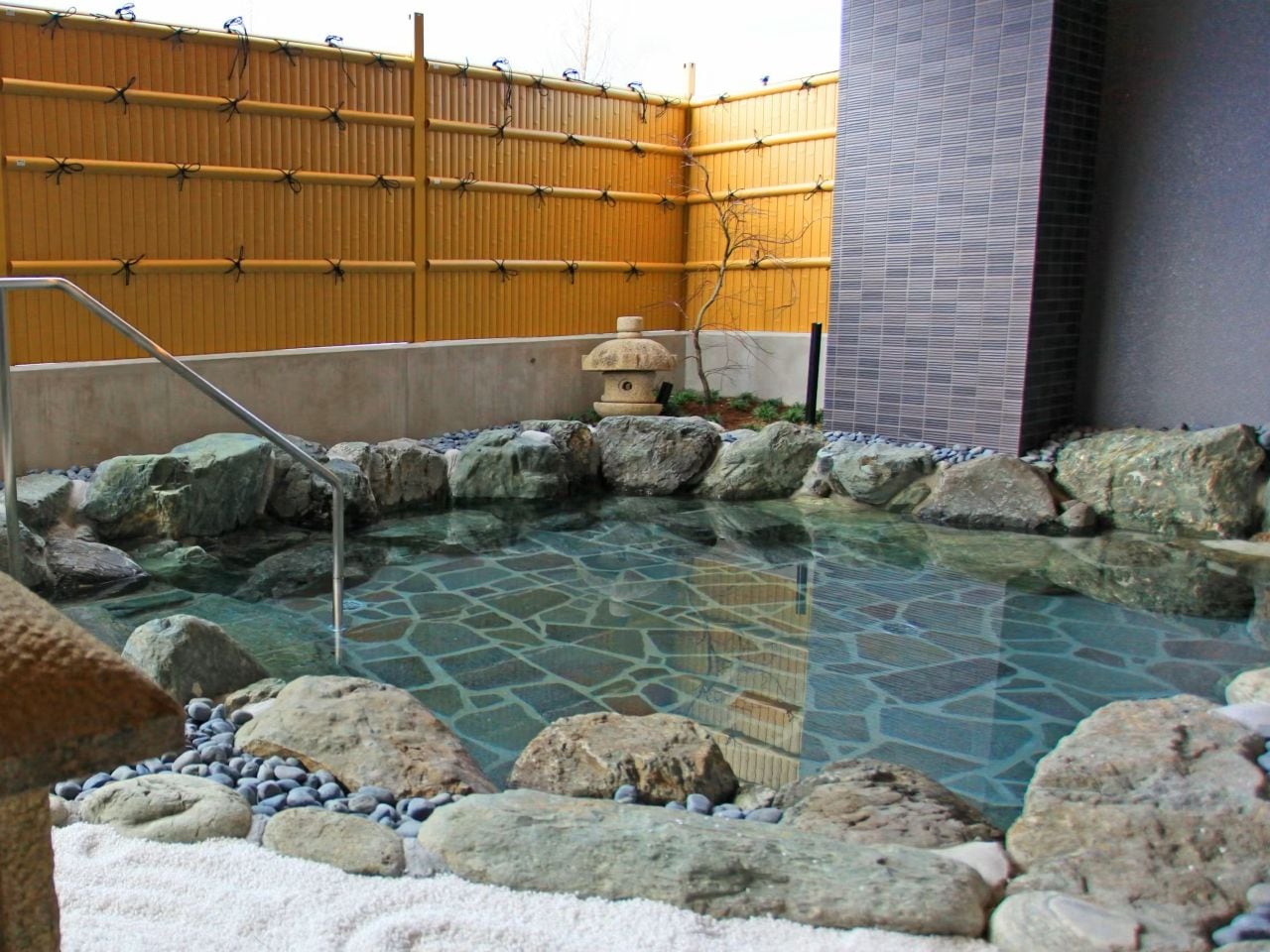 露天風呂（男性のみ）