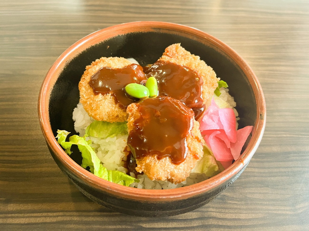 岡山名物”デミカツ丼”
