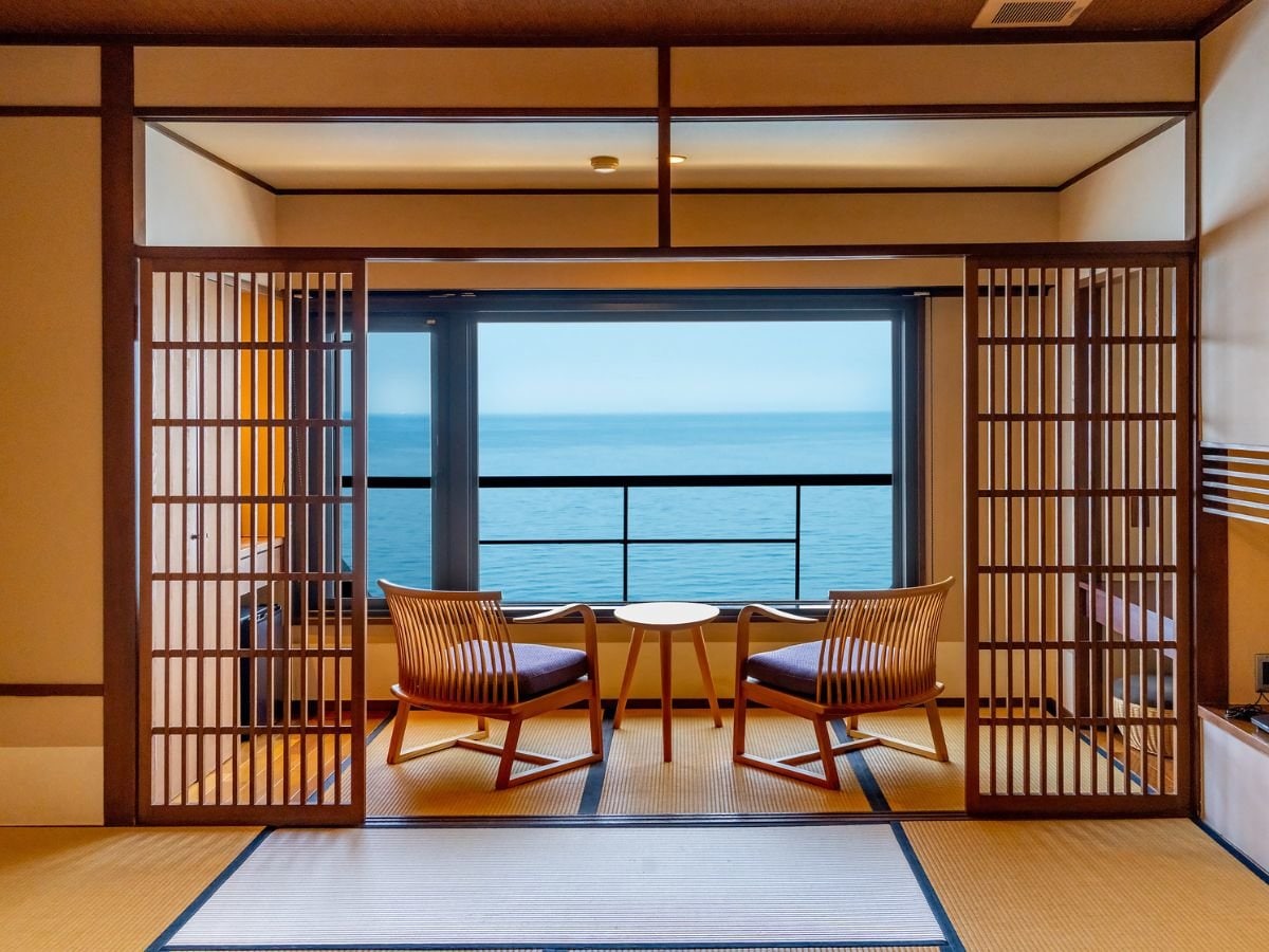 本館上層階「夕なぎ」和室10畳