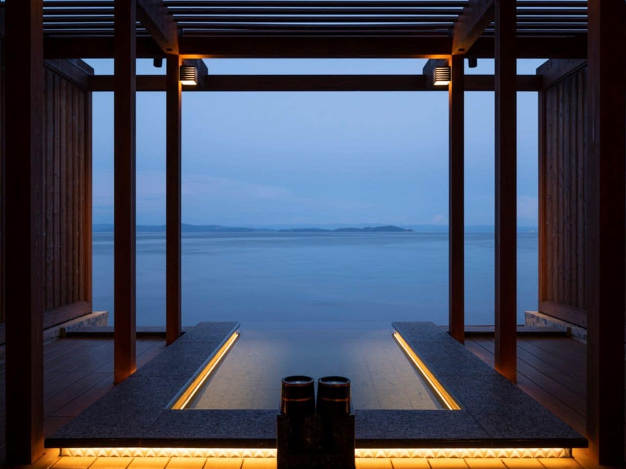 特別客室「波のまにまに」2ベットルーム＆和室＆露天風呂客室