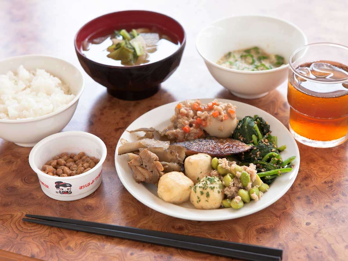 朝食バイキング盛り付け例①