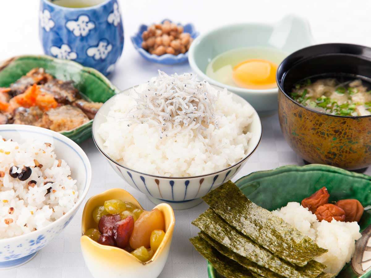朝食バイキング盛り付け例③