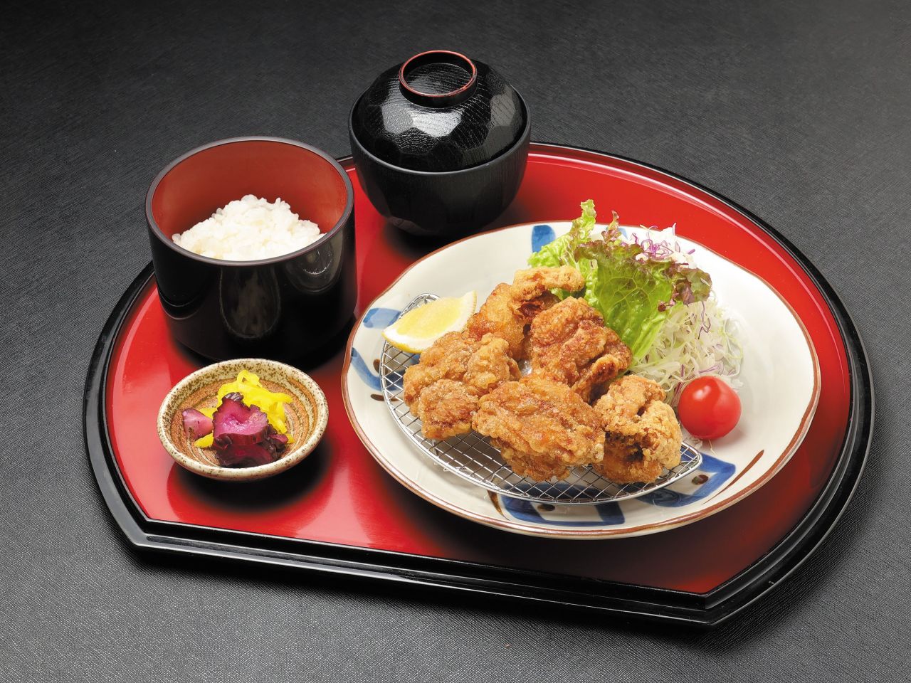若鶏の唐揚げ定食