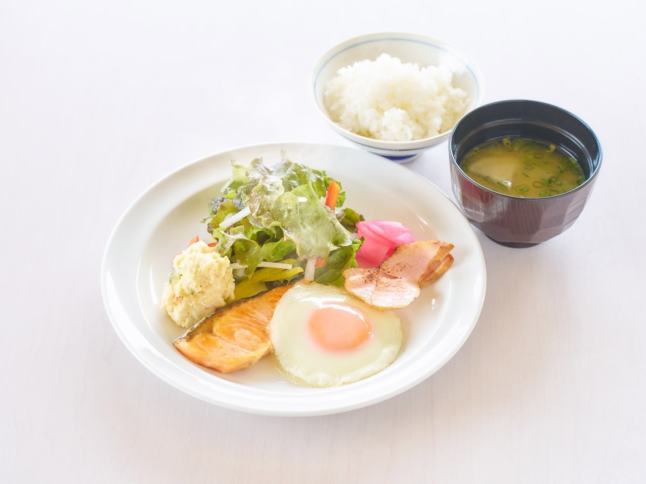 朝食　和洋食