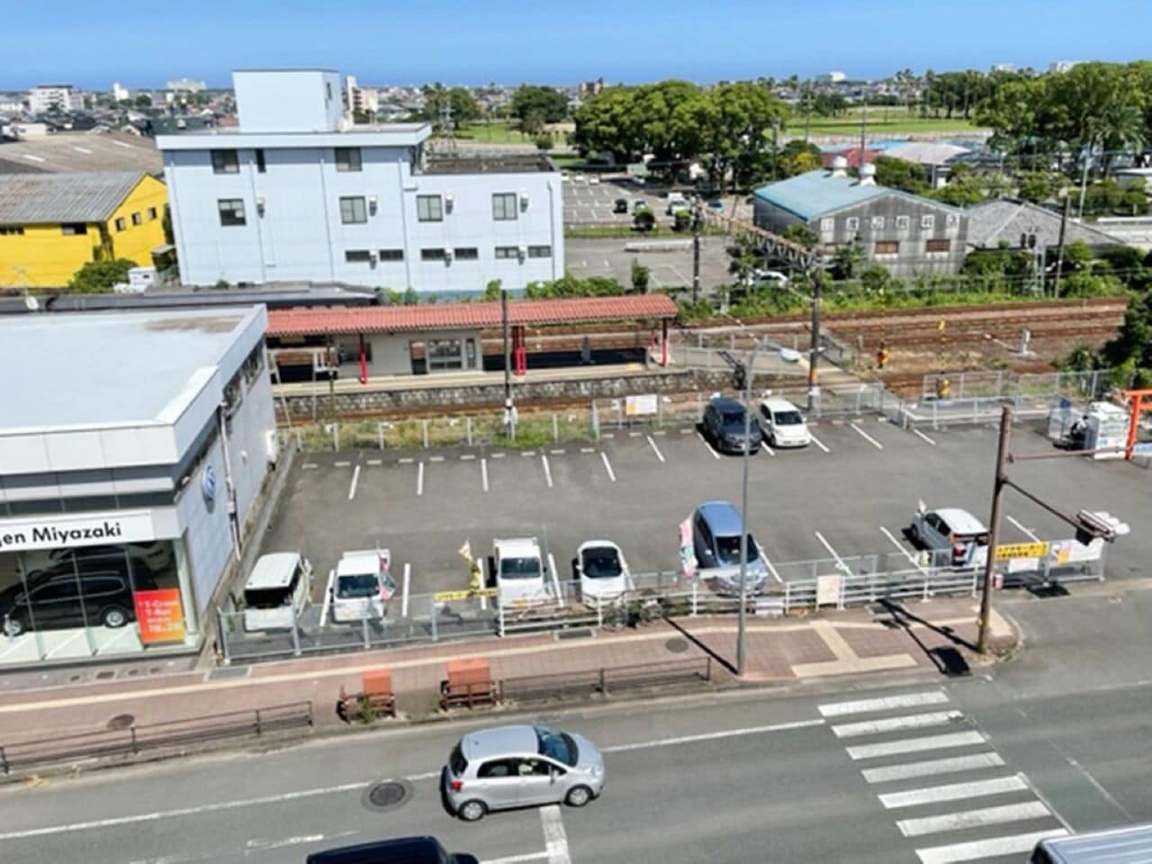 アクセス