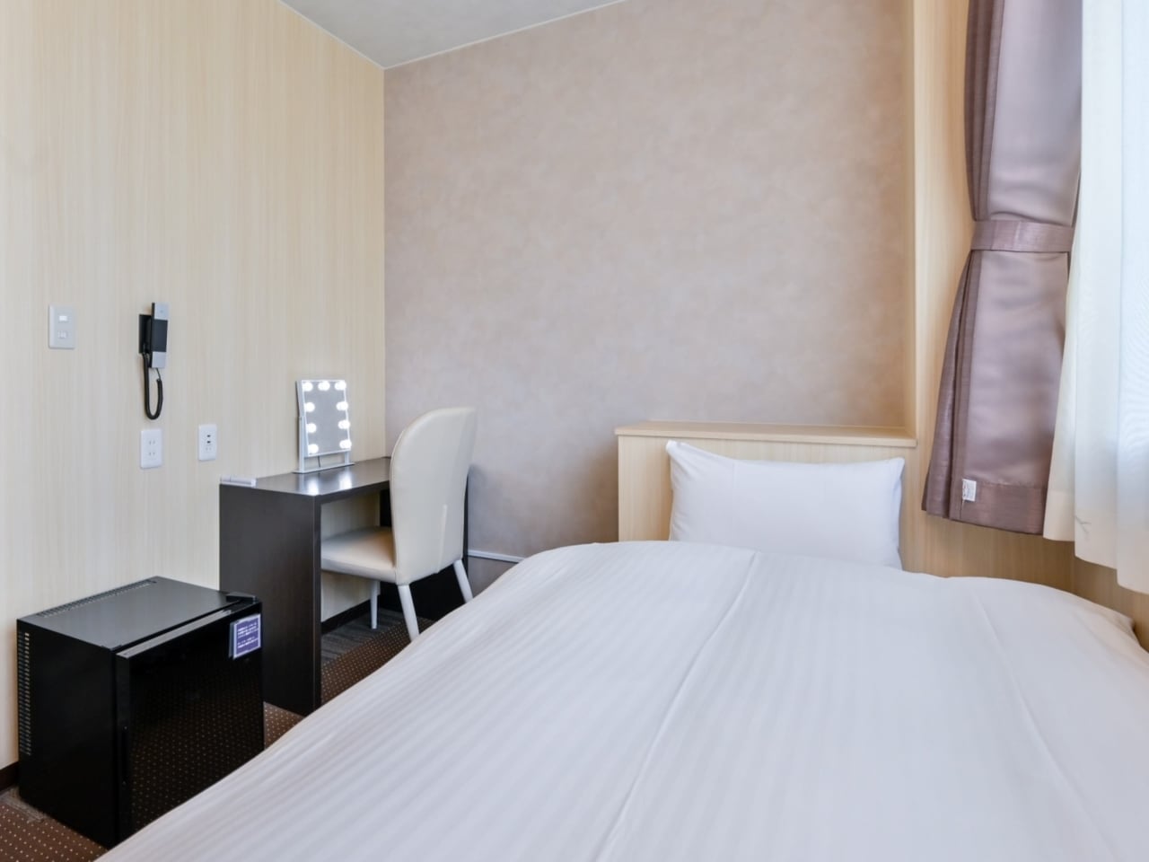 モデレートシングルルーム