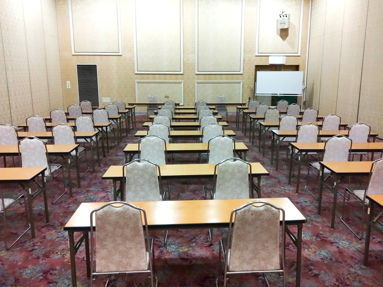 会議室2「パール」(最大50名)