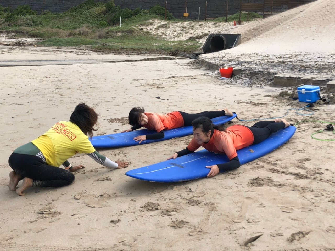 サーフィンスクール