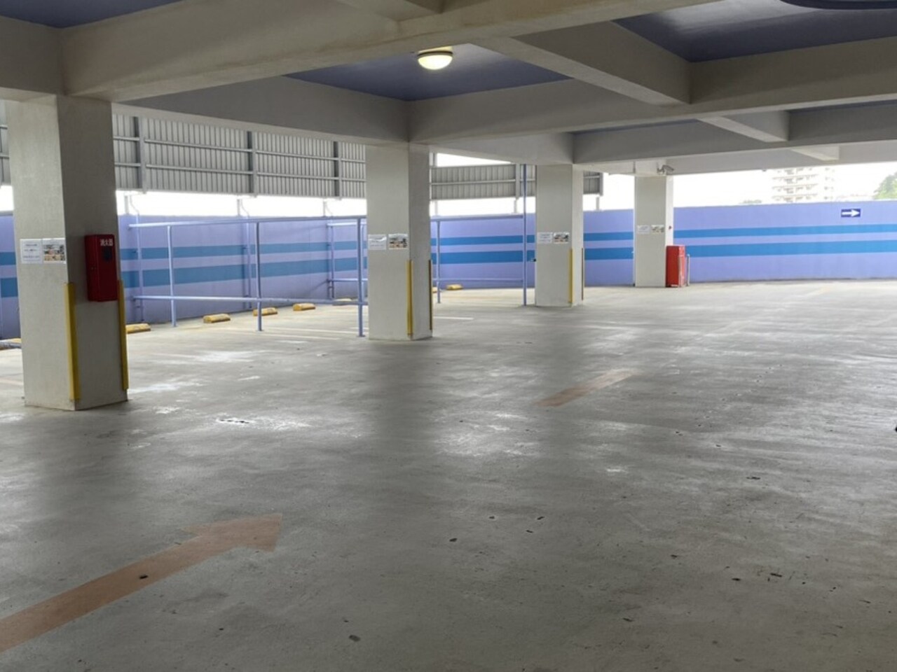 敷地内 無料駐車場