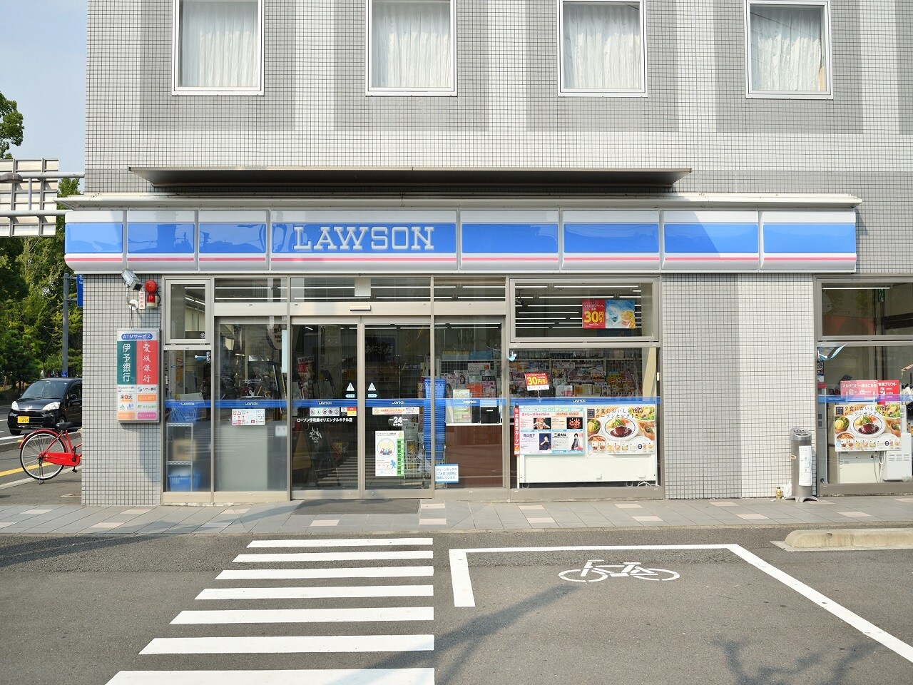 コンビニエンスストア（２４時間営業）