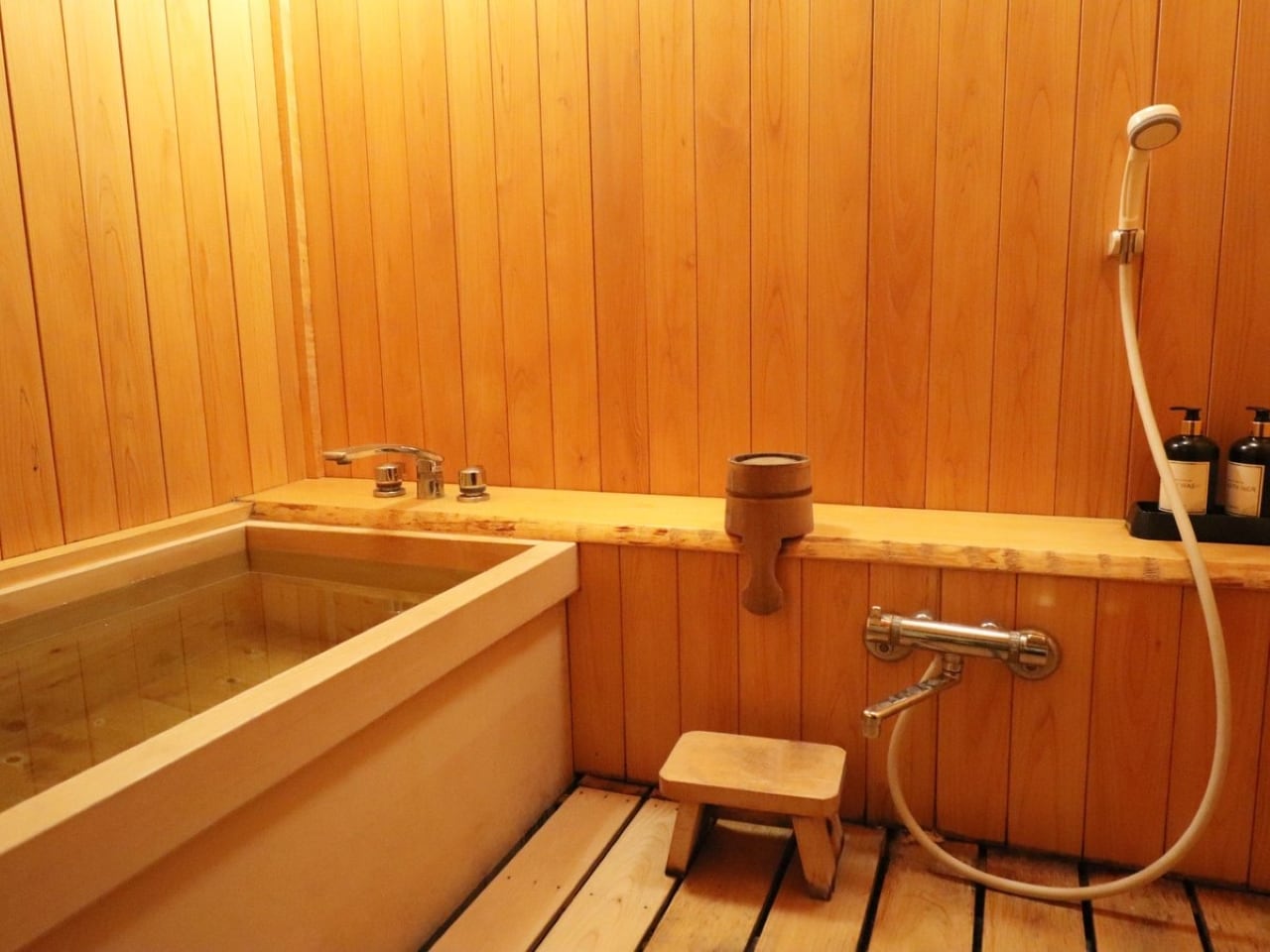 檜風呂付き特別室 ～菖蒲～