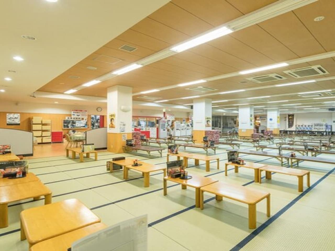 お食事場所の大広間