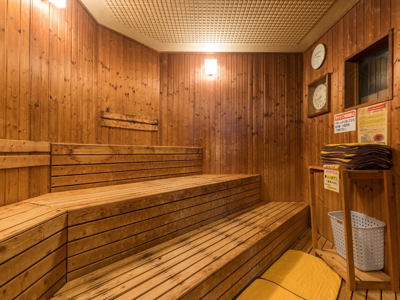 サウナ（20人利用・1F）