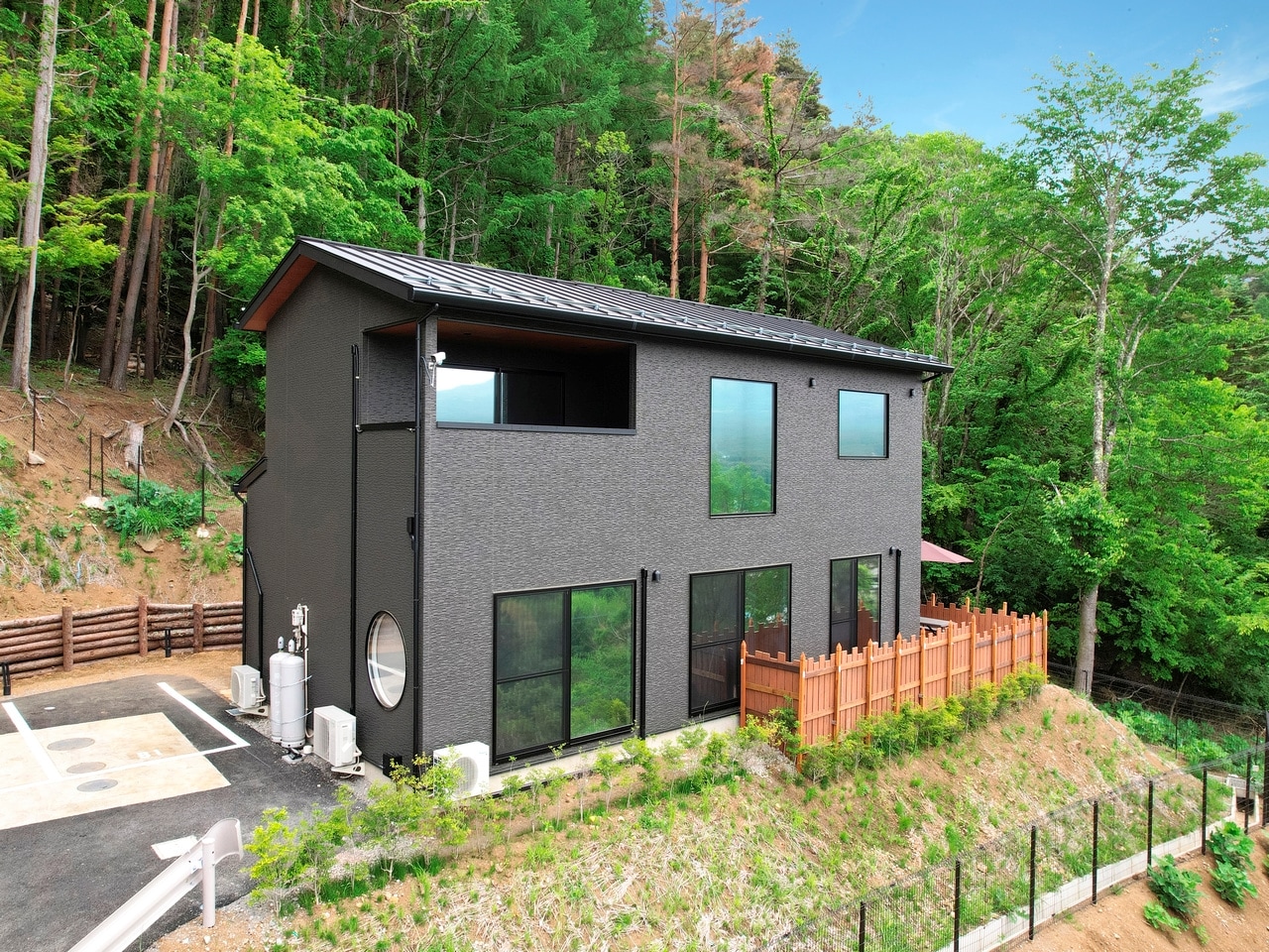 バルコニー棟外観