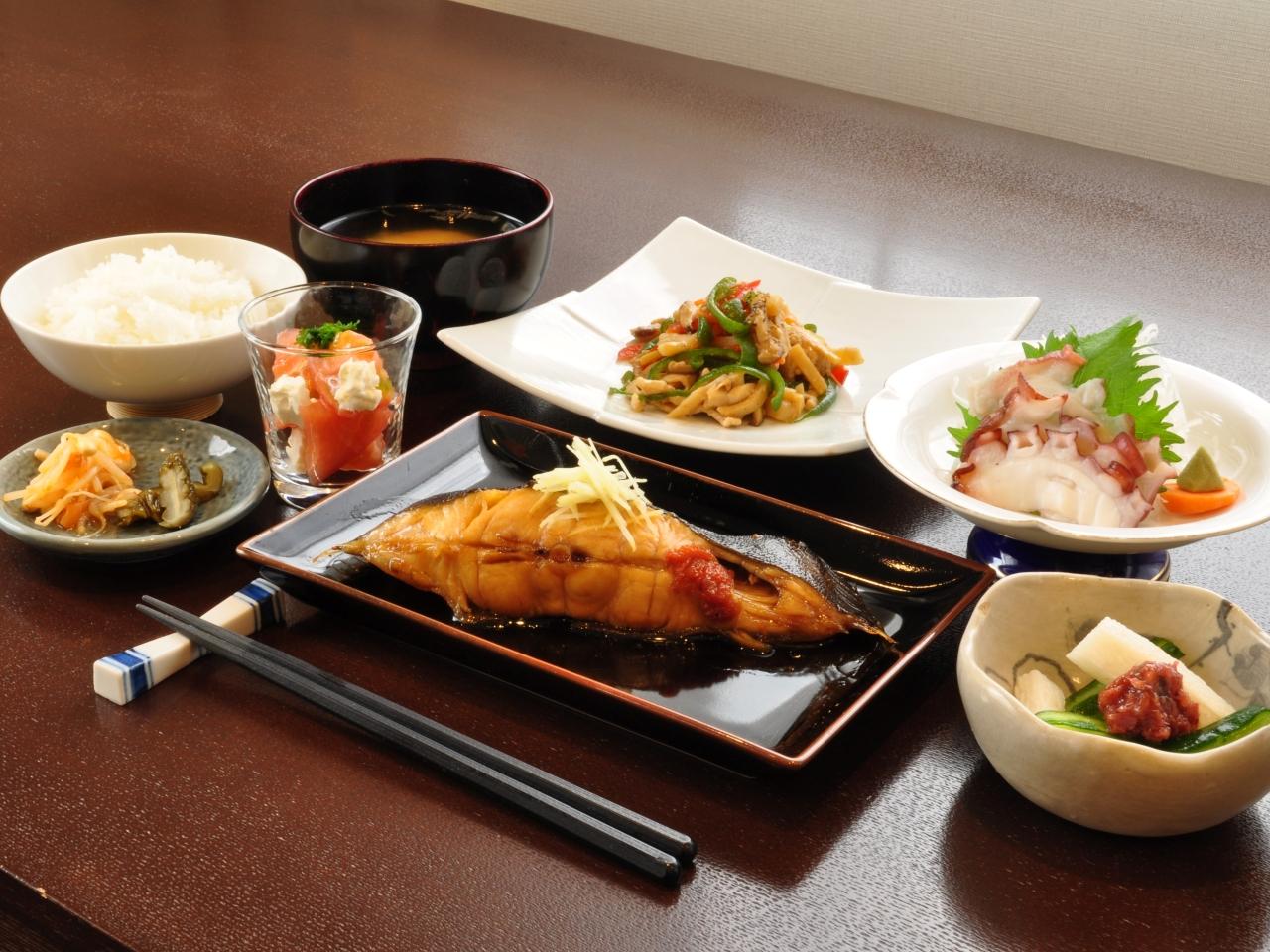 夕食イメージ