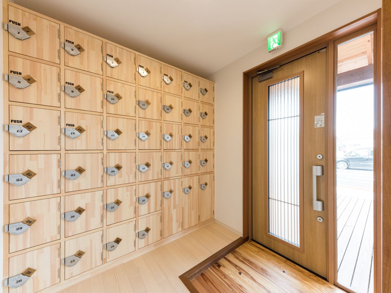 エントランス（集合玄関）