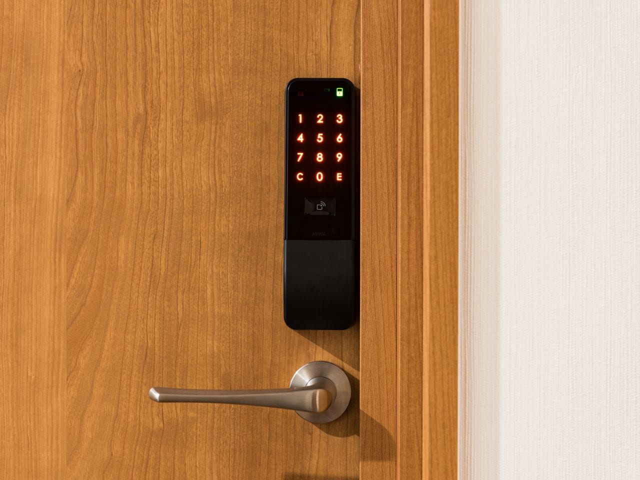 スマートロック（客室扉鍵正面）