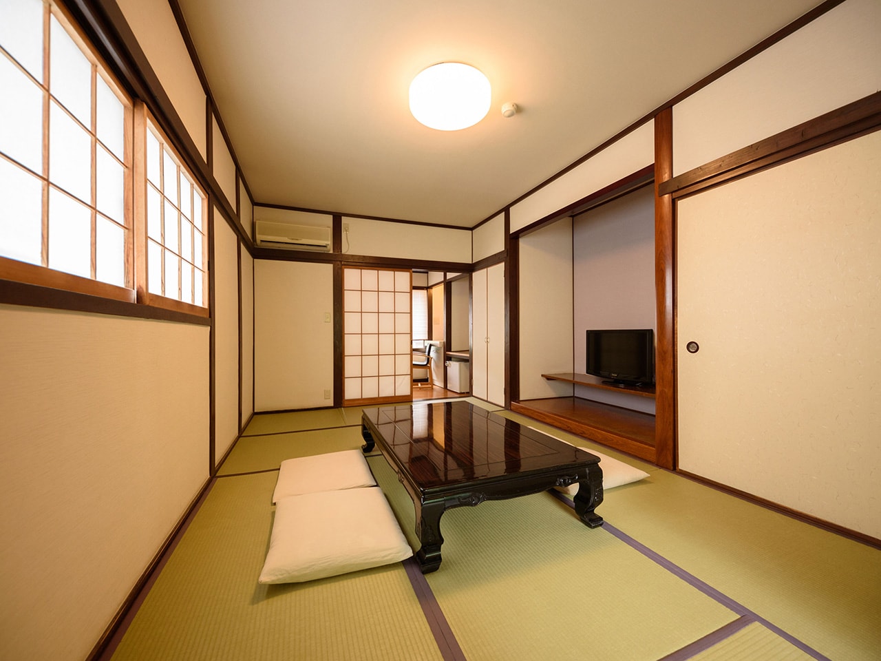 和室7.5畳＋広縁付き・トイレ付き【禁煙】