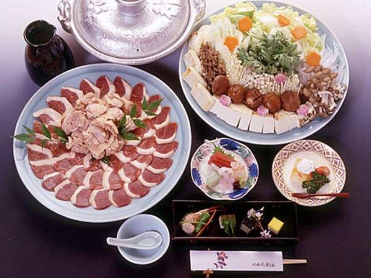 熟練の料理長が手がける会席料理