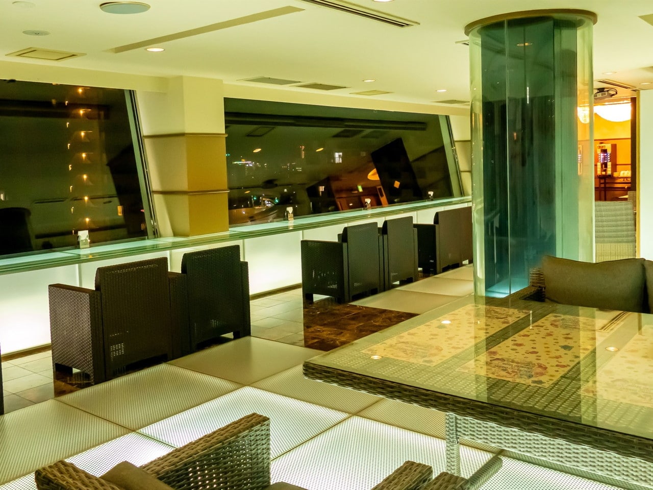 スイートラウンジ（10階）