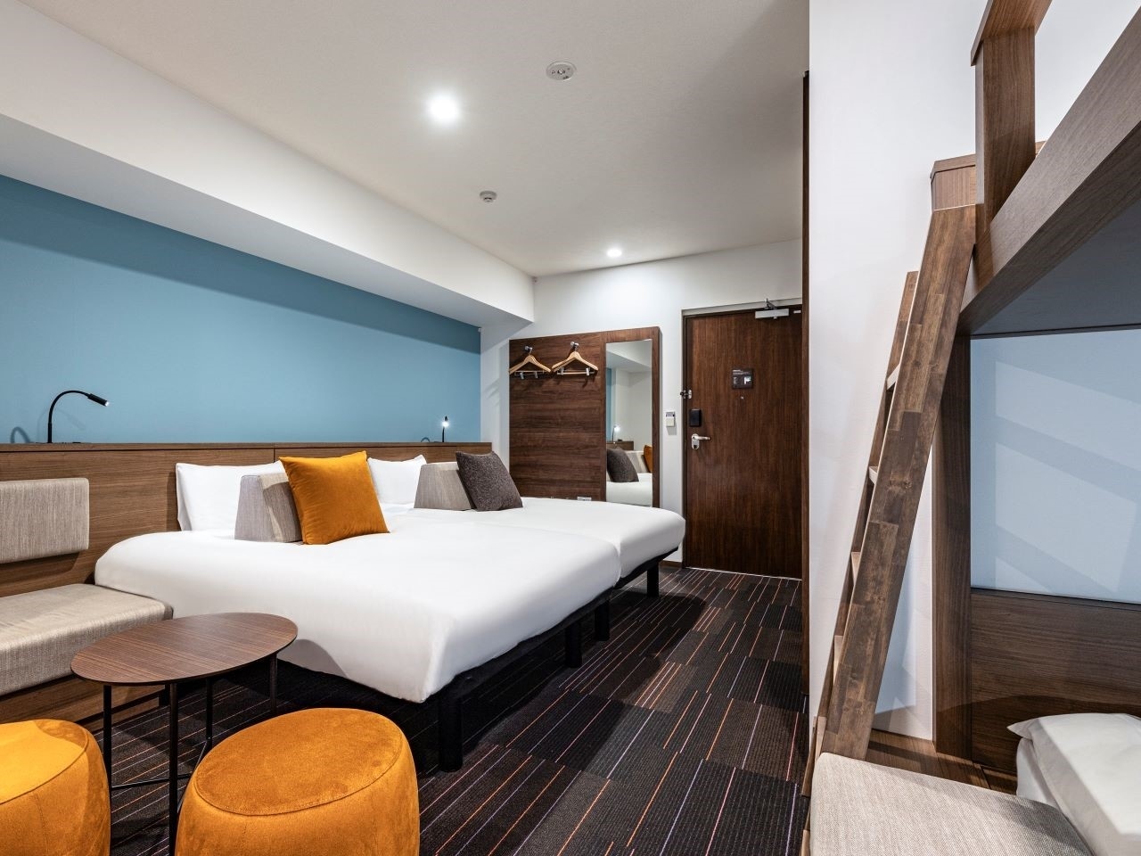 ロフトベッド（大人4名様まで）