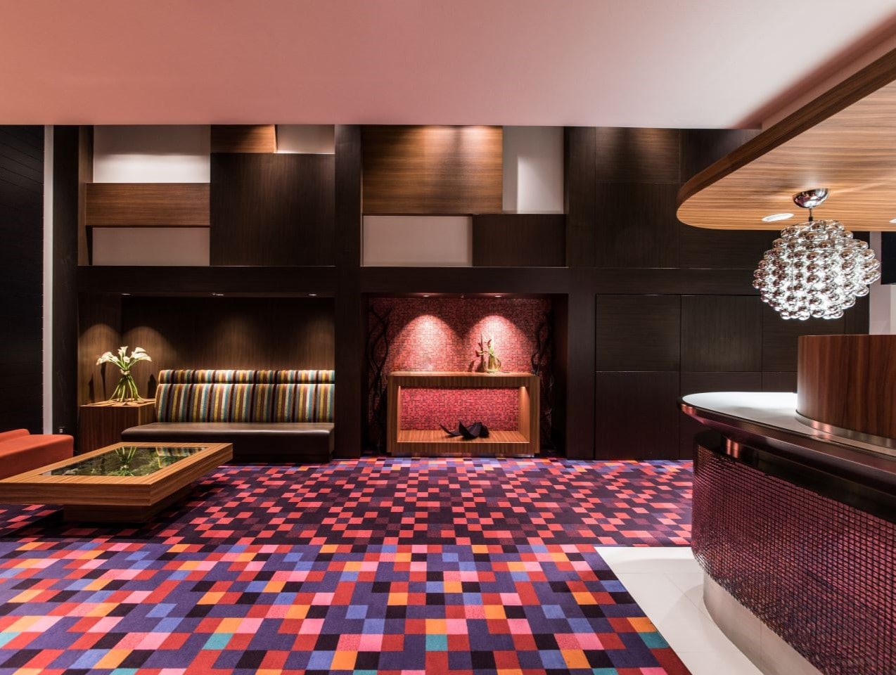 デザイン性も⾼く、広々と過ごしやすい空間