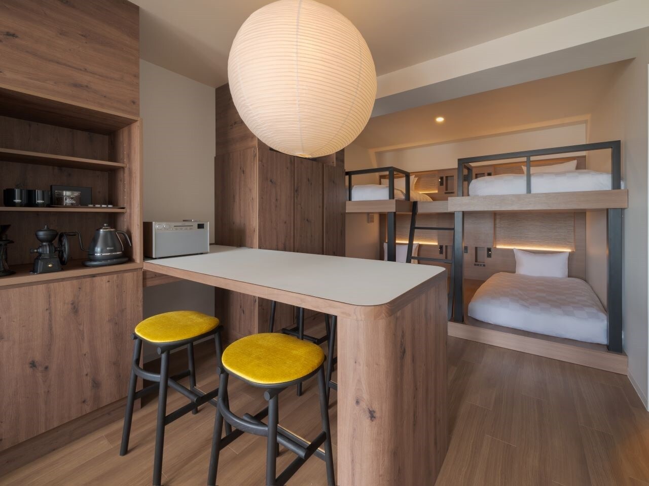 the b プレミア ロフトベッド（上層階）