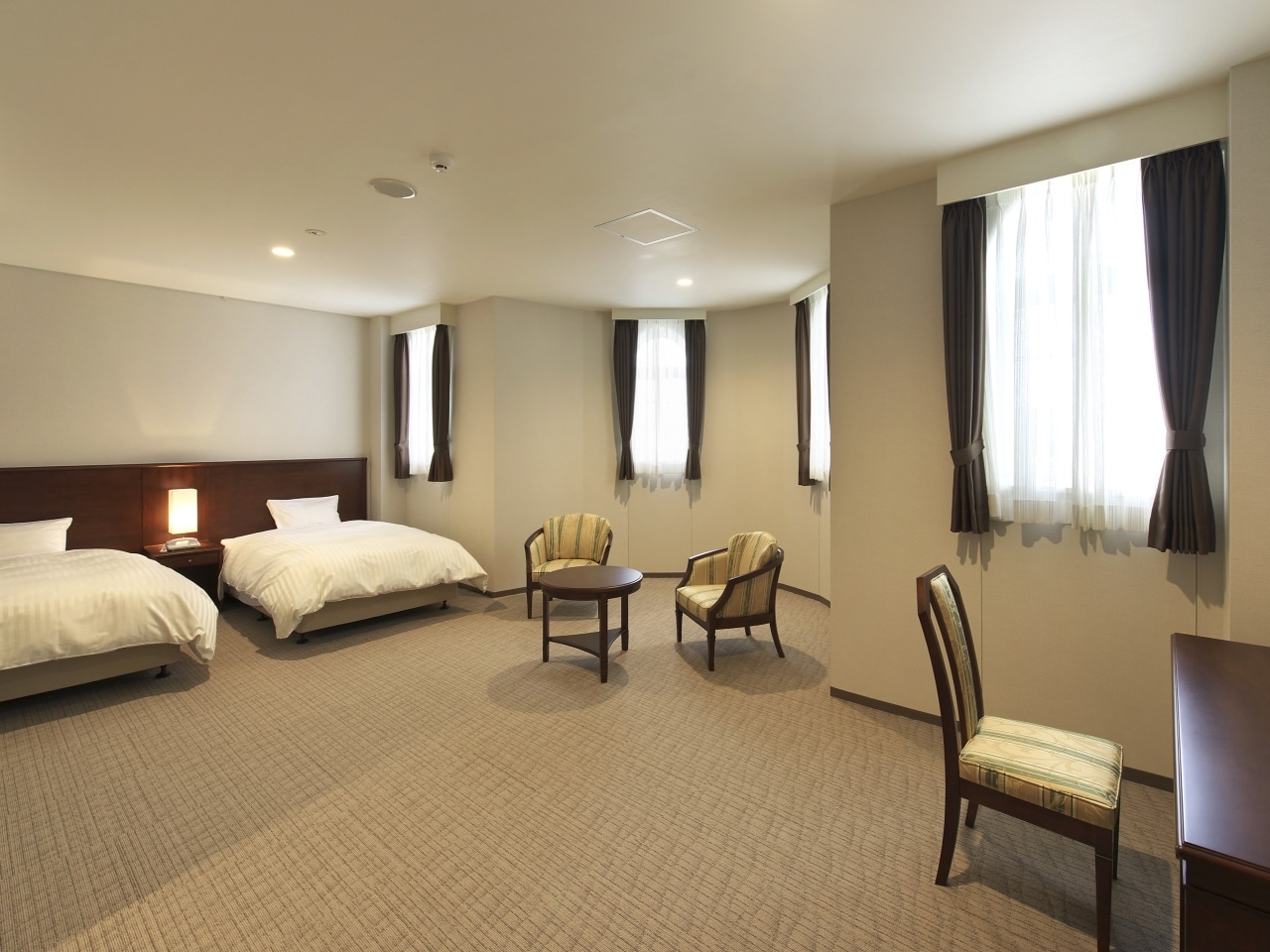 デラックスツイン