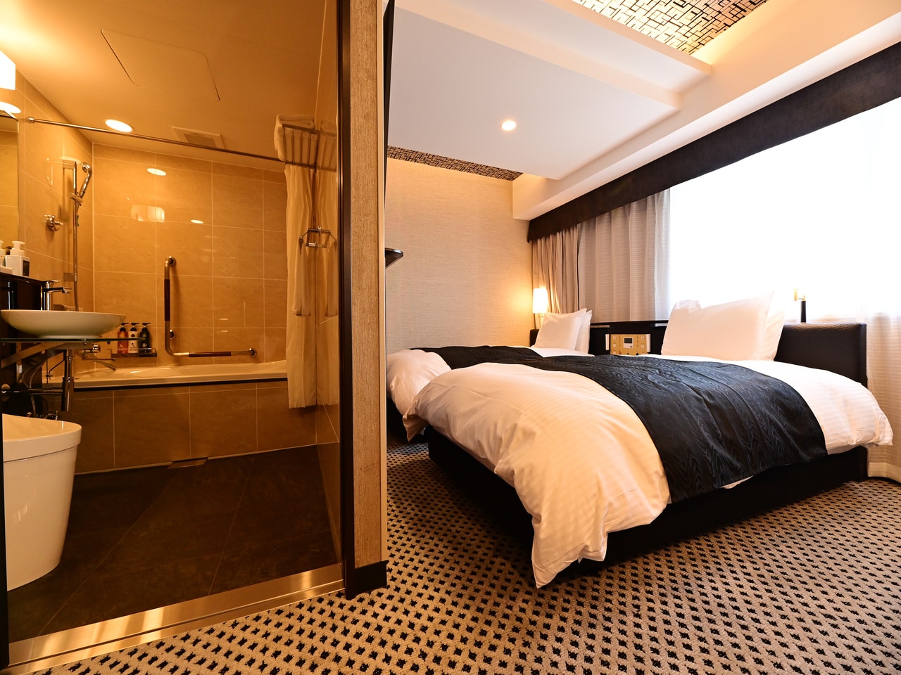 バリアフリールーム（全室禁煙）