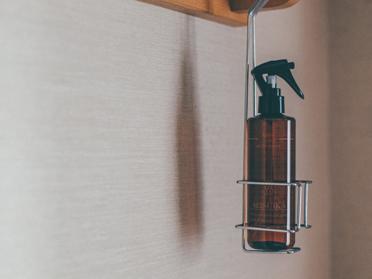 消臭スプレー