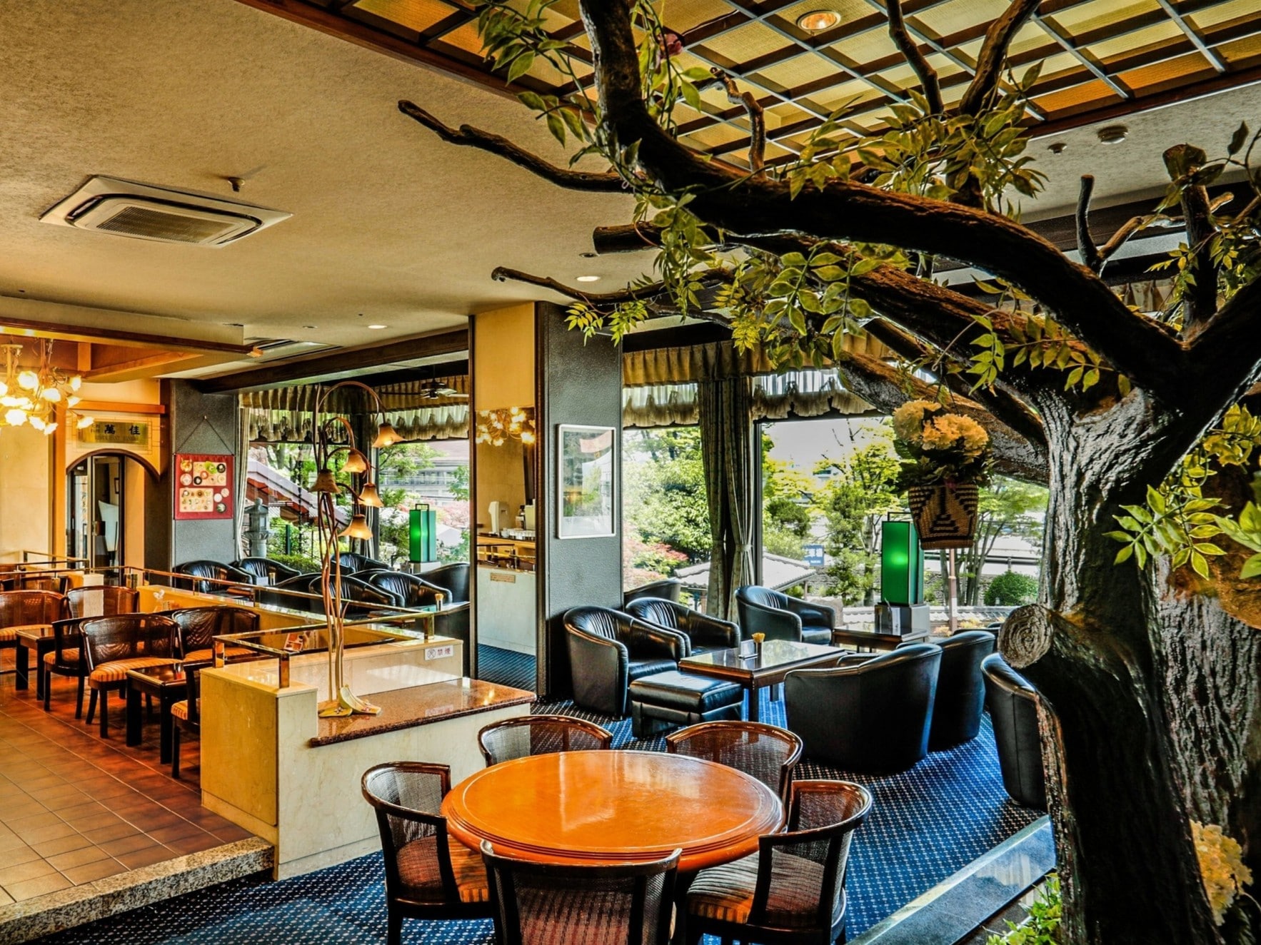 ティーラウンジ