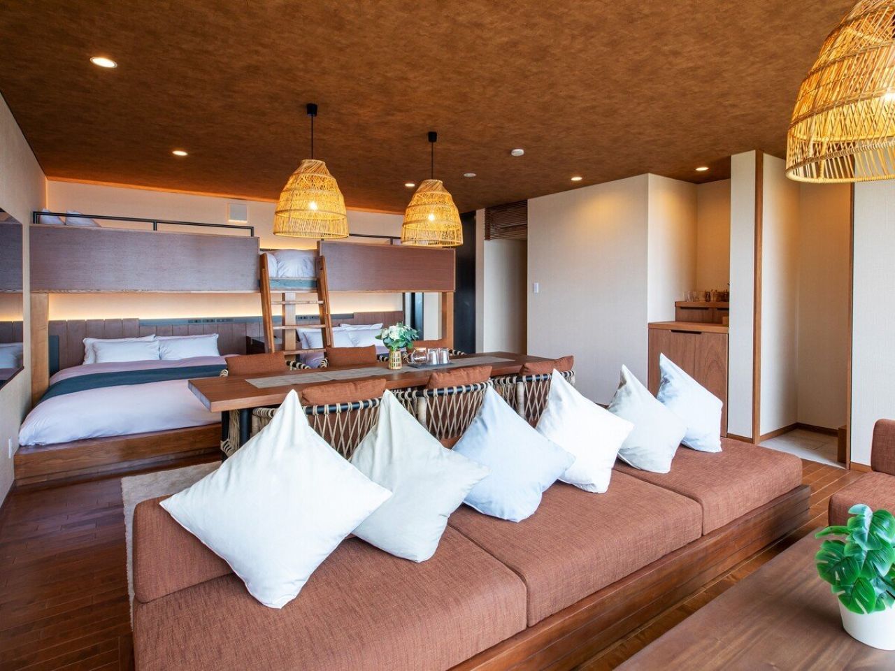 スーペリアバンクフォース