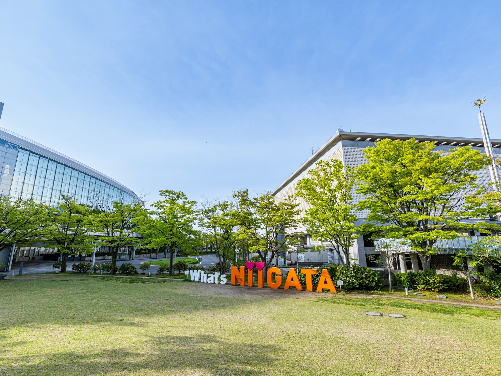 新潟市民芸術文化会館「りゅーとぴあ」と新潟県民会館