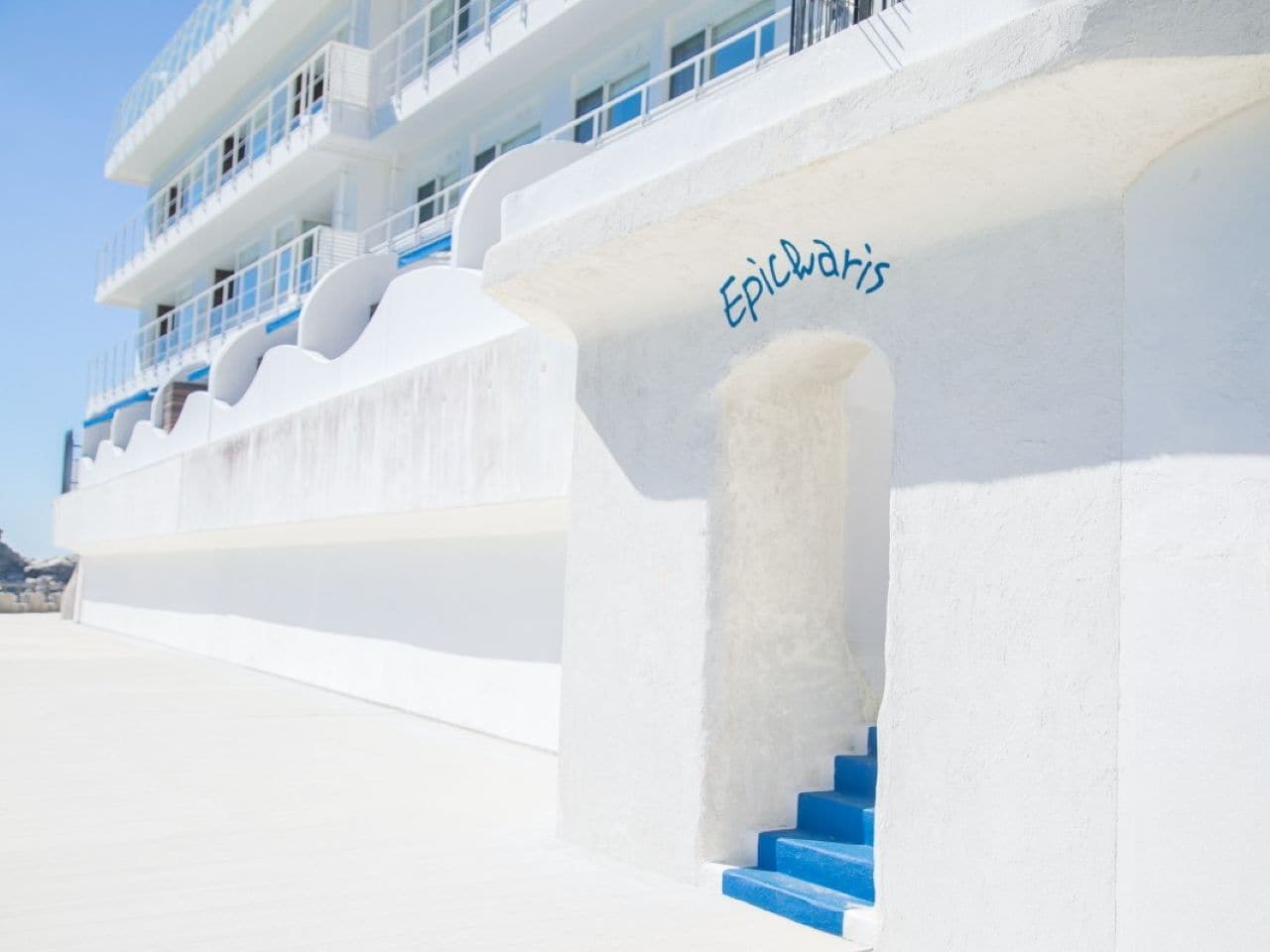 ビーチエントランス