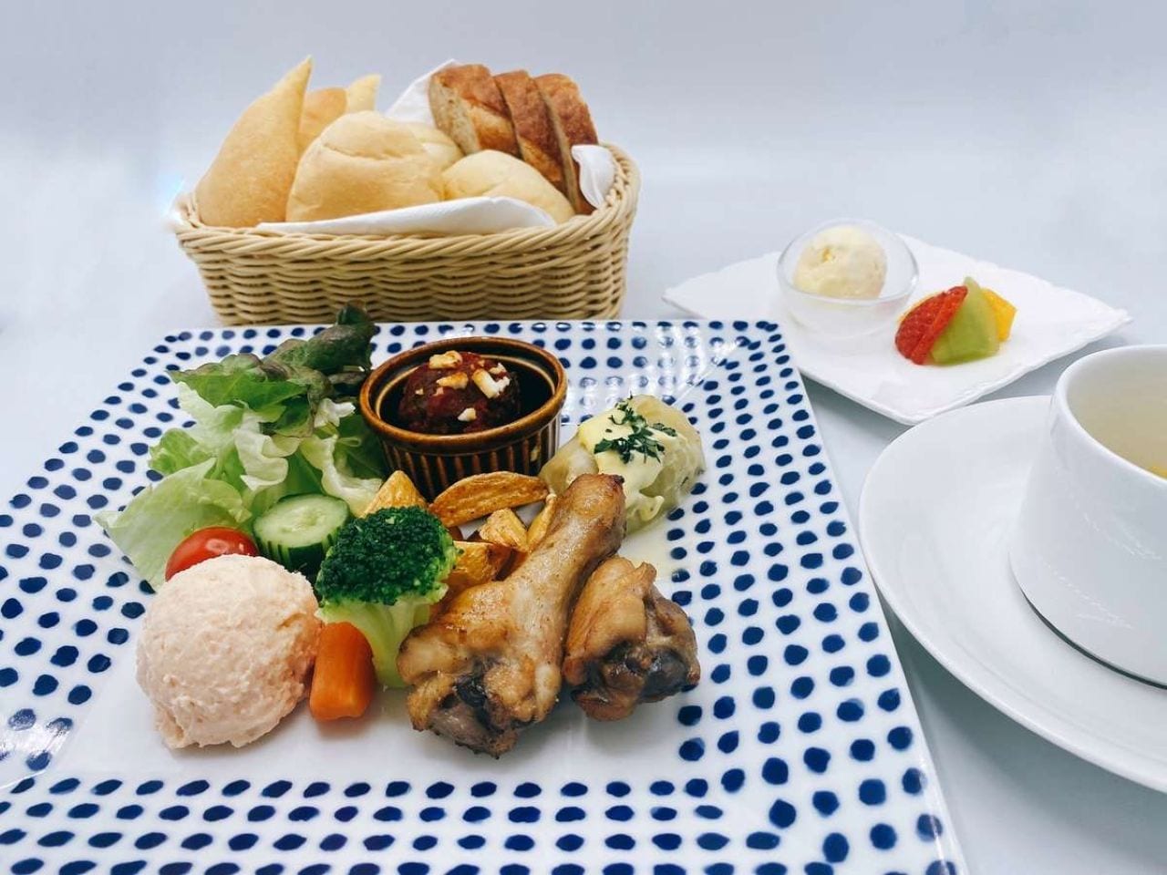 【お子様プレート】