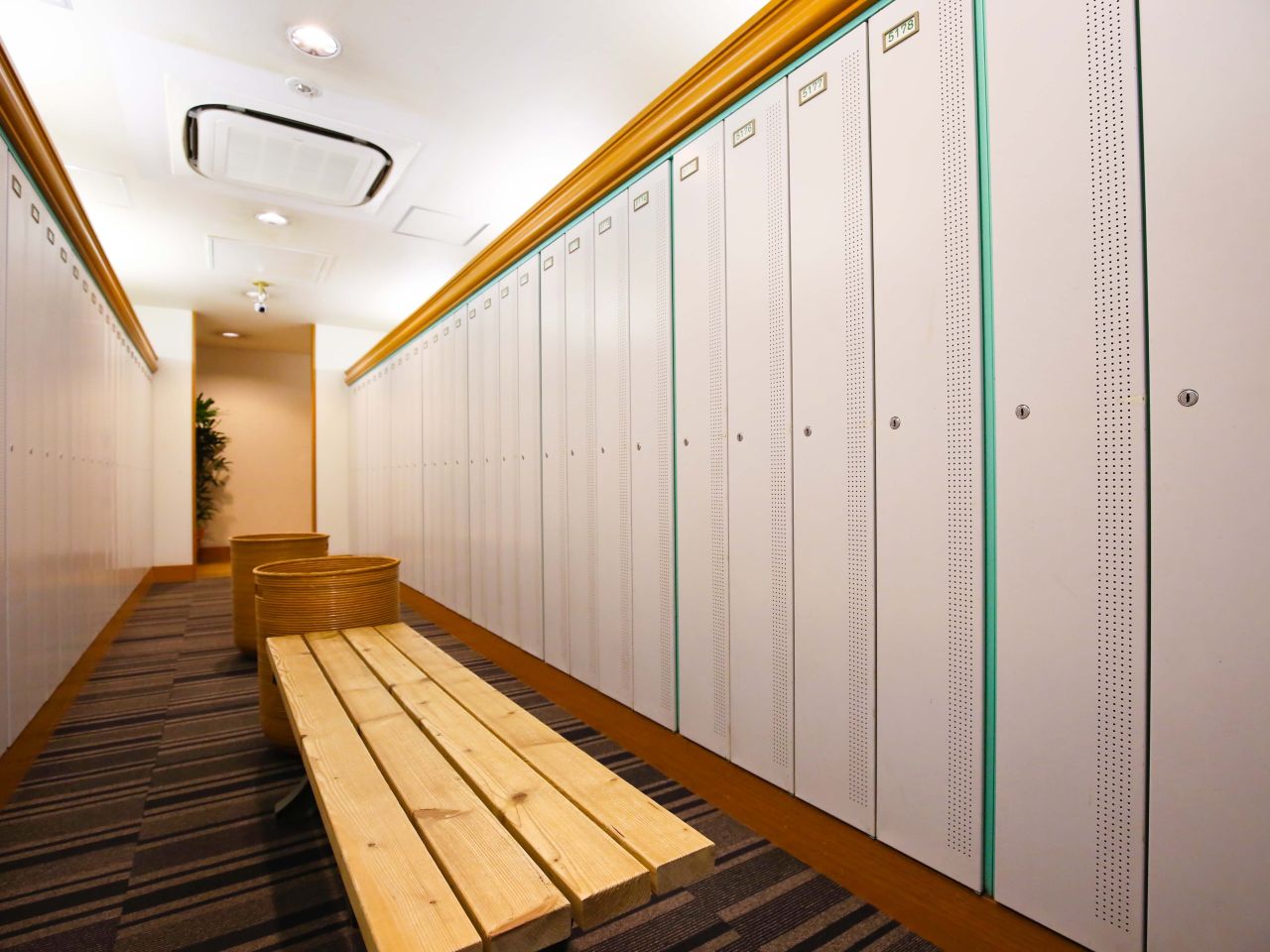 ロッカールーム